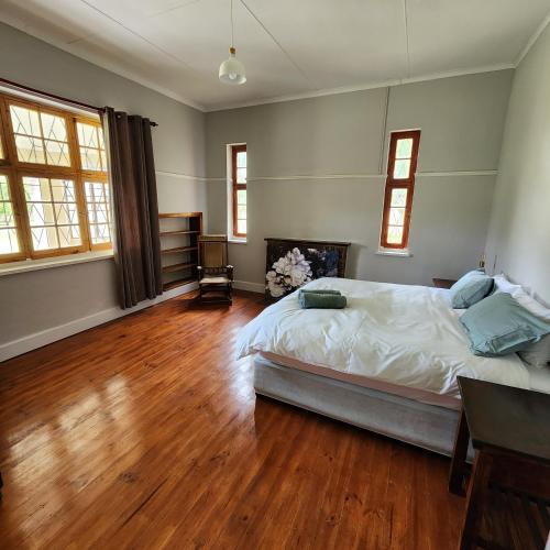 Karoo Leeu Self Catering