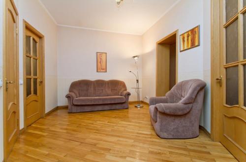 UKR Apartments near Gulliver