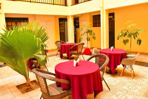 Restauracja, Divine Homes Resort Kisumu in Kisumu