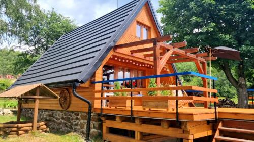 A szálláshely kívülről, Chatička na Cikánce (Chaticka na Cikance) in Svratka