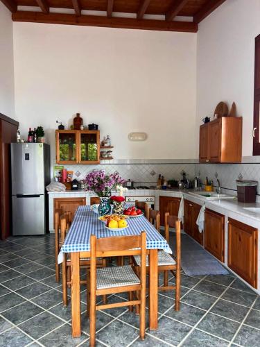 House with 3 bedrooms in Tre Fontane with enclosed garden 200 m from the beach in 91021 Tre Fontane