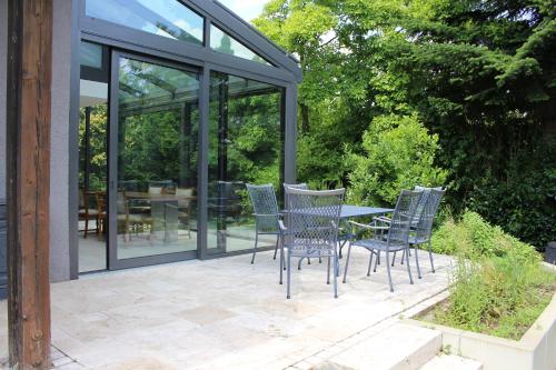 Kert, Ferienhaus mit eigenem Garten und Terrasse in Lindau városközpont