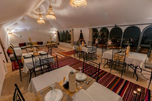 Restoran, Soleil Camp & Camel Trekking in Merzouga