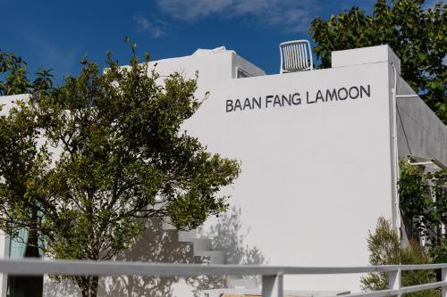 Baanfanglamoon in Mon Pin