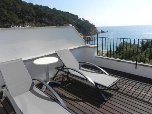 Hotel Tamariu - image 7