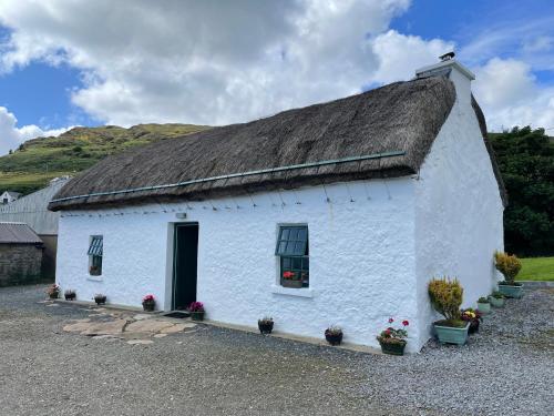 Anne’s Thatched Cottage