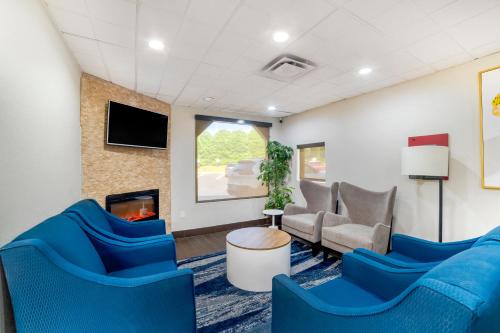 Comfort Inn Asheville Airport - image 12