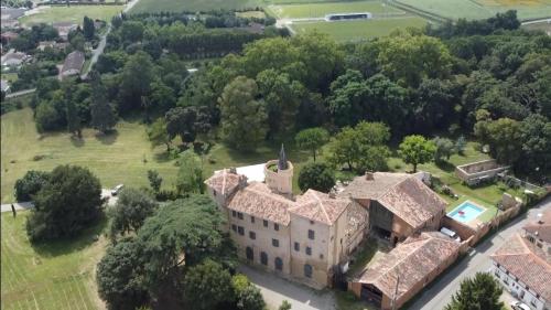 Bel appartement au Château de Fontanas