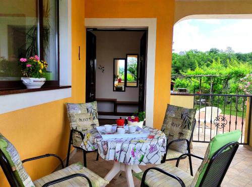 Balkons/terase, Apartmani Melia in Sroki