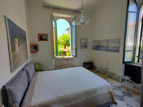  -Casa Padronale fronte Mare- in Massa