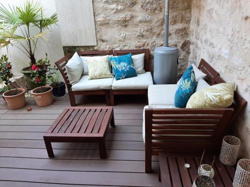 Loft en duplex 270 m2 & Jardin patio terrasse sauna