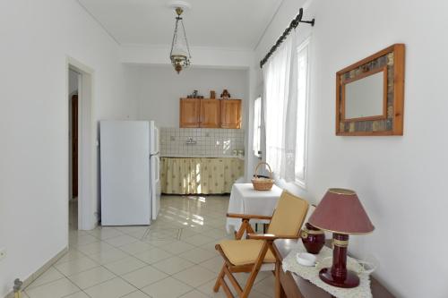 3 bedrooms, 5 beds