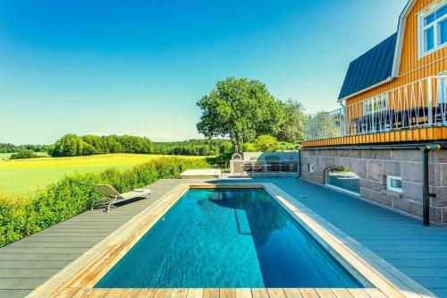Villa Degerby - 330m2 Lux Manor w/Heated Pool, Spa in Inga