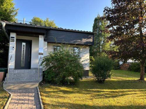 ทัศนียภาพภายนอกโรงแรม, Komfortables Ferienhaus am Frankenwaldsee in Lichtenberg-Frankenwald unweit Hof (Frankenwald Ferienhaus FourStars am See in Lichtenberg, Bayern, Oberfranken, Bad Steben - Hof -Saale) in บัด ชเตเบิน