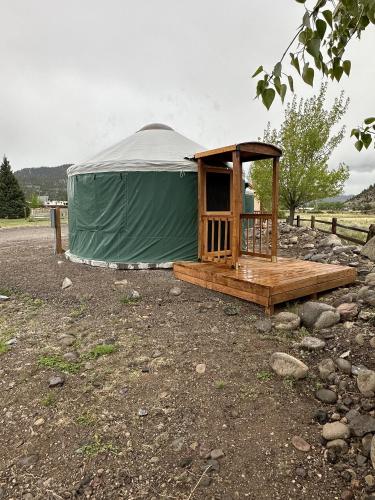 Single Room with Shared Bathroom