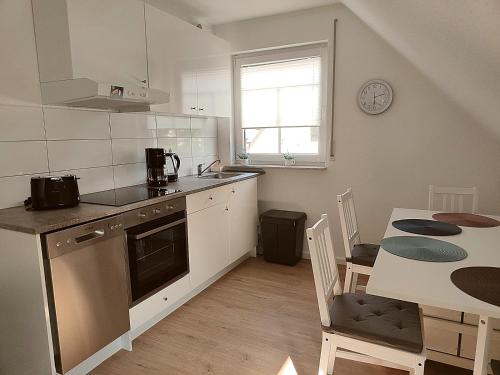 厨房, Ferienwohnung Tukan in 瓦尔蒐德