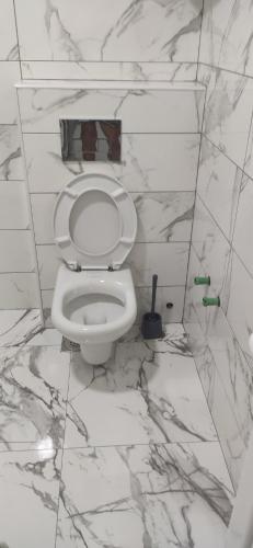 Deluxe Double Room (2 Adults + 1 Child) image 1