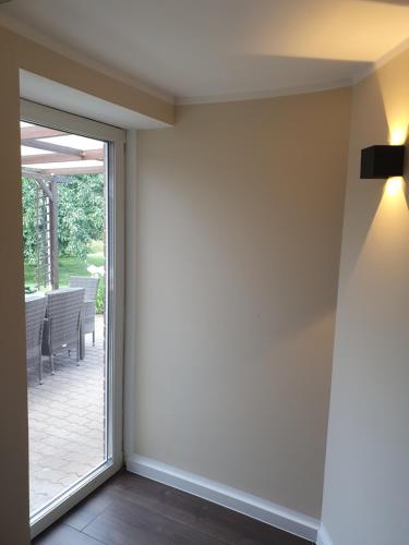 陽台/露台, Neumühler Hof Ferienwohnung Stefan (Neumuhler Hof Ferienwohnung "Stefan" bietet 4 Schlafzimmer und 4 Bader , eine Große Badewanne und gr) in 克里伯斯福登