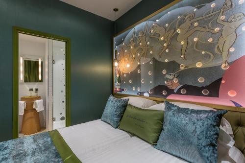 Hotel Les Bulles De Paris - image 10