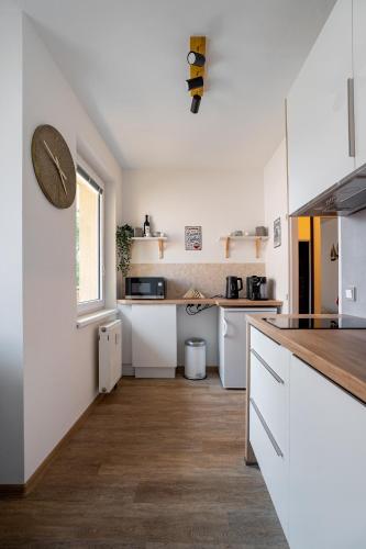 ห้องครัว, Golden Leaf Sladkovskeho in โฮโดลานี