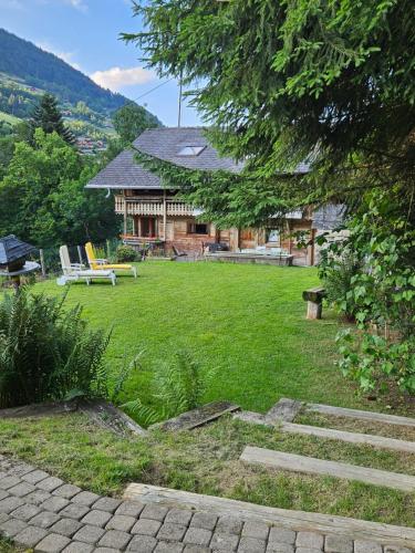 Viesnīcas āriene, Traditional Chalet with some luxurious features in Vala Diljēza
