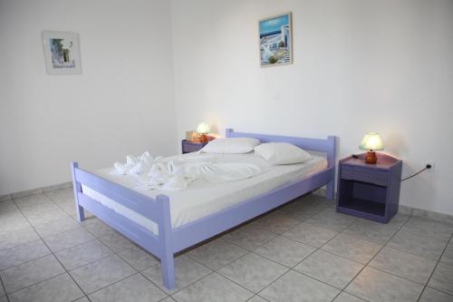 Deep Blue Studios, Logaras (zdjęcie 11)