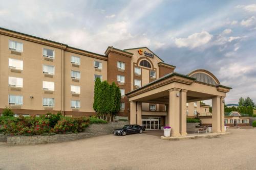Comfort Inn&Suites Salmon Arm - Hotel