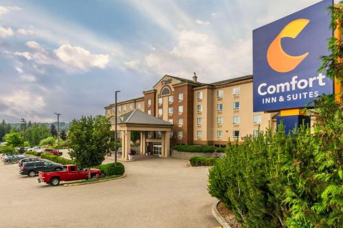 Comfort Inn & Suites - Hotel - Salmon Arm