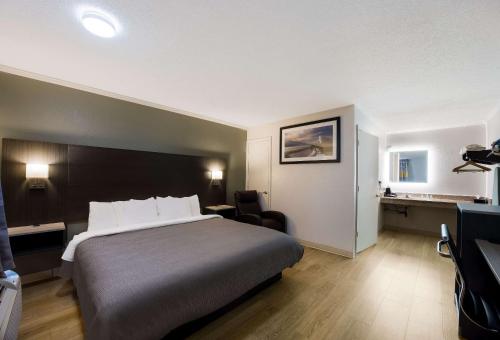 Quality Inn Tallahassee near University - image 12