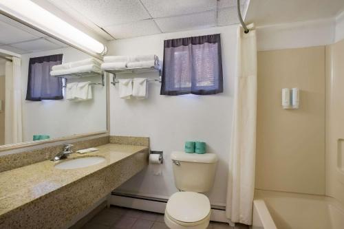 Suburban Studios Millville - image 11
