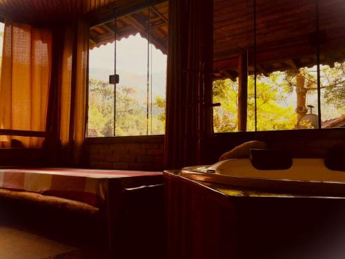 2 bedrooms, 3 beds