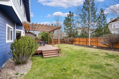 Professionally Decorated Shevlin Home features Private Hot Tub - image 2