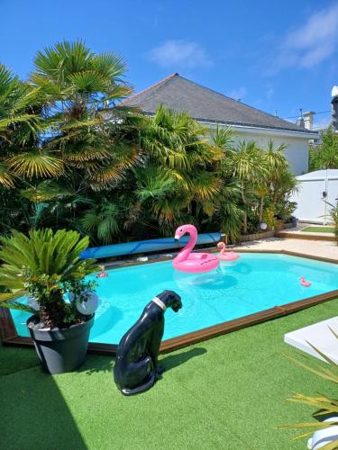 maison calme avec piscine palmiers 300m de la plage pornichet centre