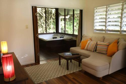 100平方米2臥室獨立屋 (旺格林海灘) - 有2間私人浴室 (Lillypads Yellow Cottage - Rainforest Getaway) in 使命海灘