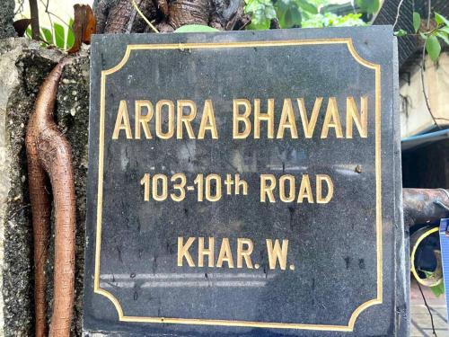 Arora Bhavan Studio 1A, Khar West by Connekt Homes
