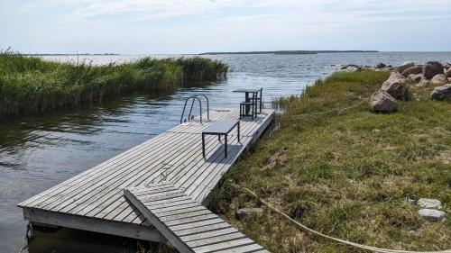 Beach, Trammi Maja in Kivi