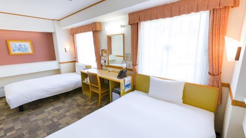 Toyoko Inn Aioi eki Shinkansen guchi