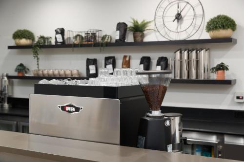 บริการและสิ่งอำนวยความสะดวก, เมอร์เคียว เวลคัม เมลเบิร์น (Mercure Welcome Melbourne) near สแควร์ เฟเดเรชั่น