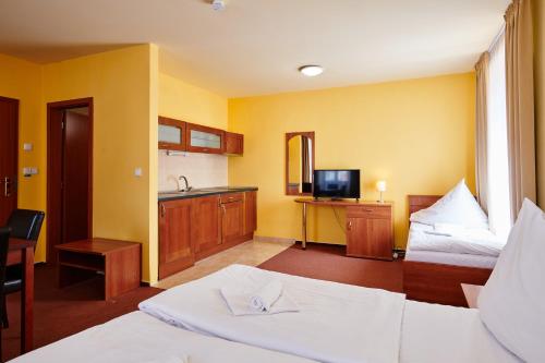 Hotel Zlatá Hvězda - image 6