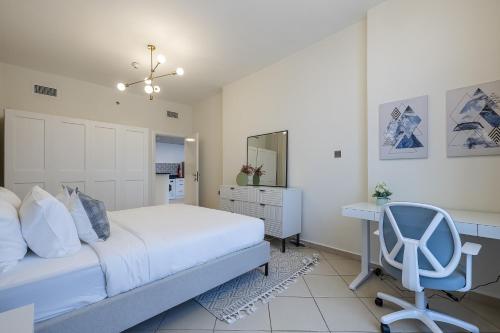 1BDR Apartment I Close To Metro I Marina Diamond 4 - image 2