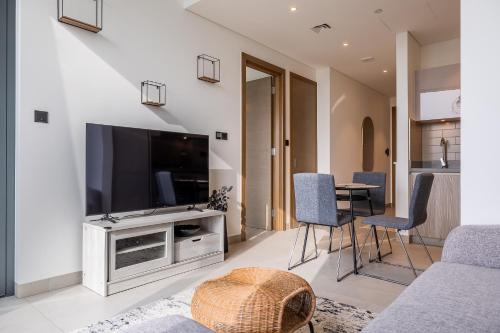 Sobha Hartland Waves I 1 Bedroom Apartment I Burj Khalifa View, Дубай (фото 3)