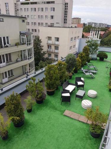 Loft z ogrodem