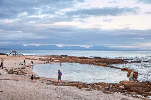 First Group Perna Perna Mossel Bay - image 5