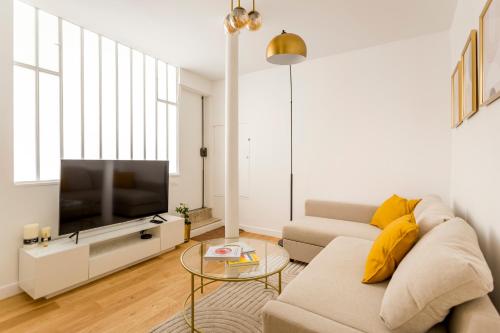 1 BDR Bourse -Opera with AC 1