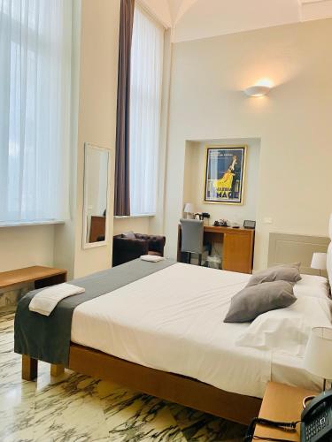 Hotel De Ville - image 10