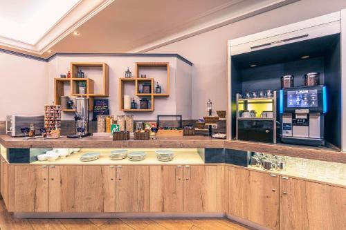 Best Western Marseille Aeroport - image 6