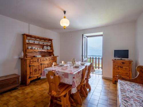 Apartment Vetan by Interhome 4