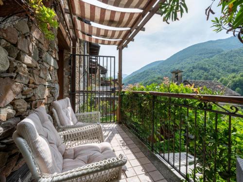 Chalet Il Gianlupo by Interhome, Pension in Bognanco bei Pallanzeno