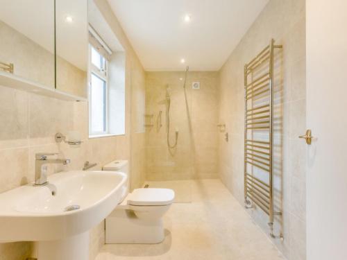 Holiday Home The Willows by Interhome