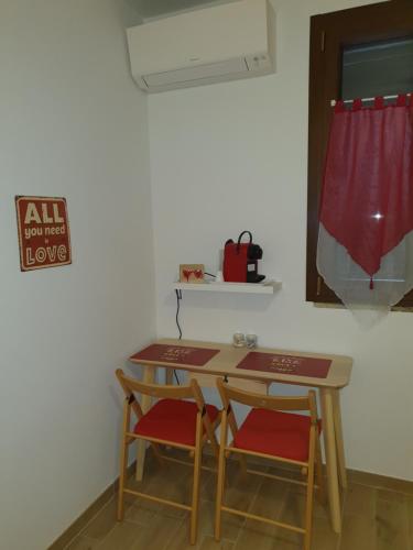 One-Bedroom House image 9